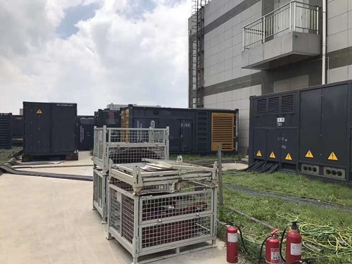 印台除了定期检查，还有哪些方法可以及时发现接触式转速表探头的磨损？